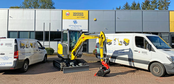 First in the UK: The EZ26 with Miller coupler.