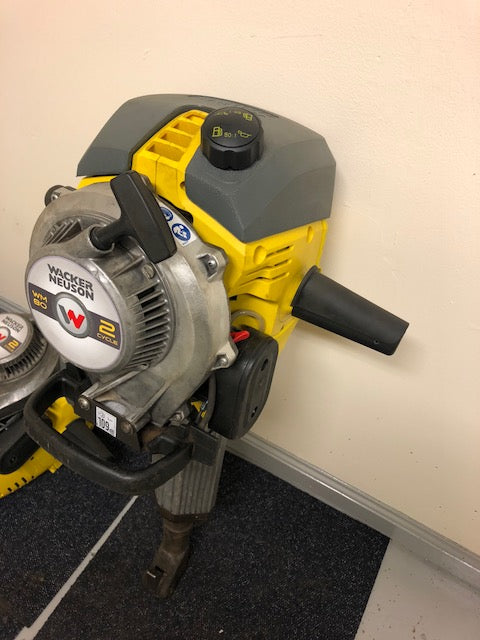 Wacker Neuson BH55rw 2 stroke breaker